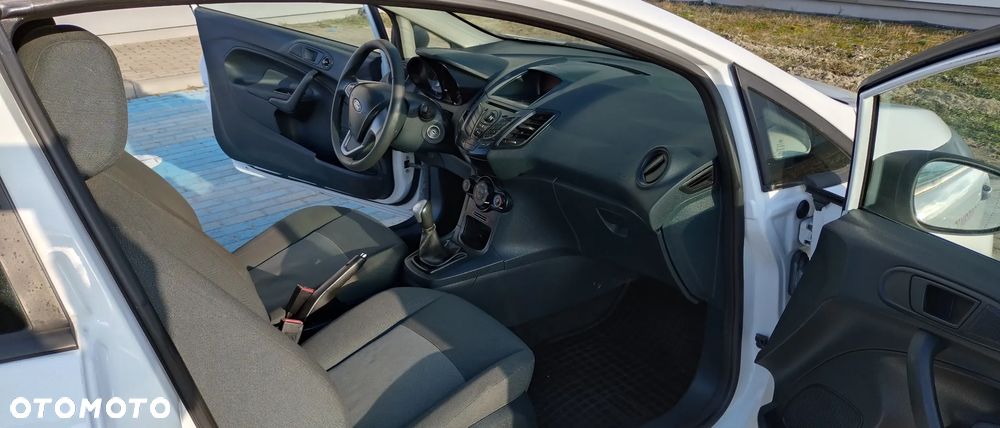 Ford Fiesta 1.4 TDCI - 10