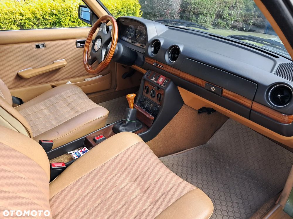 Mercedes-Benz W123 - 9