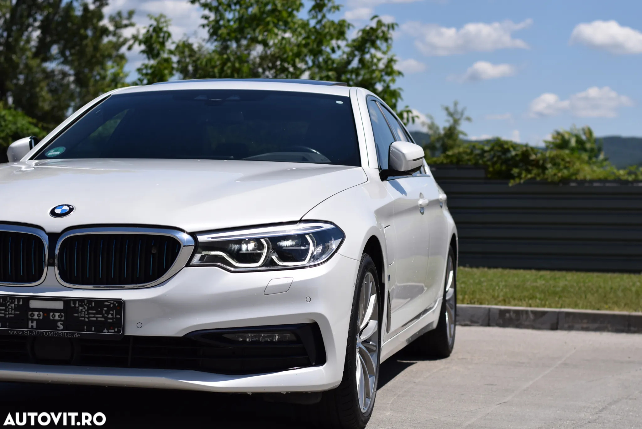 BMW Seria 5 530e iPerformance Aut. Sport Line - 36