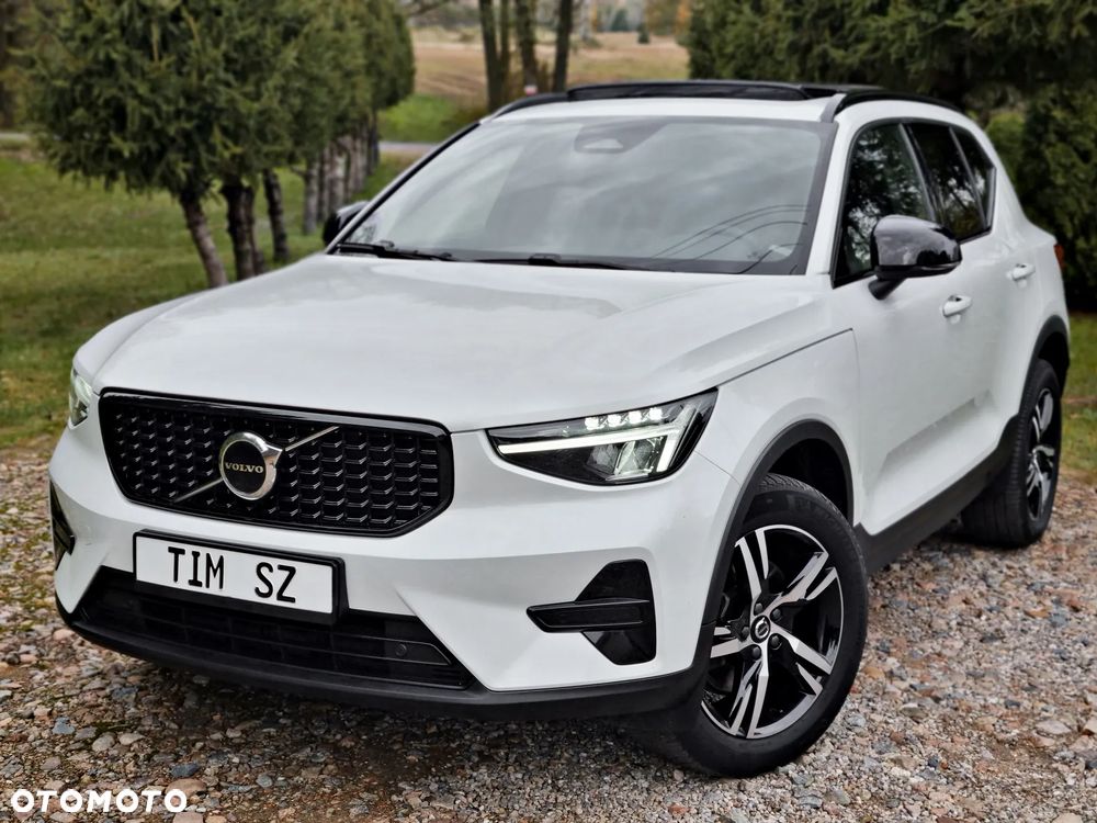 Volvo XC 40 B3 B DKG Plus Black Edition - 8