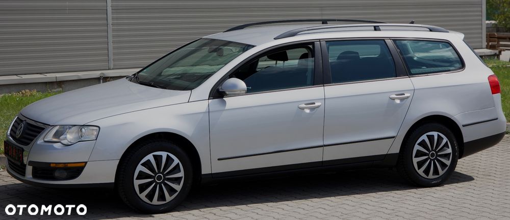 Volkswagen Passat 1.6 FSI Trendline - 13
