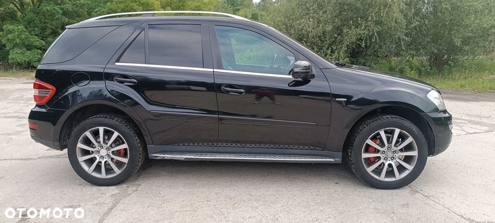 Mercedes-Benz ML - 12