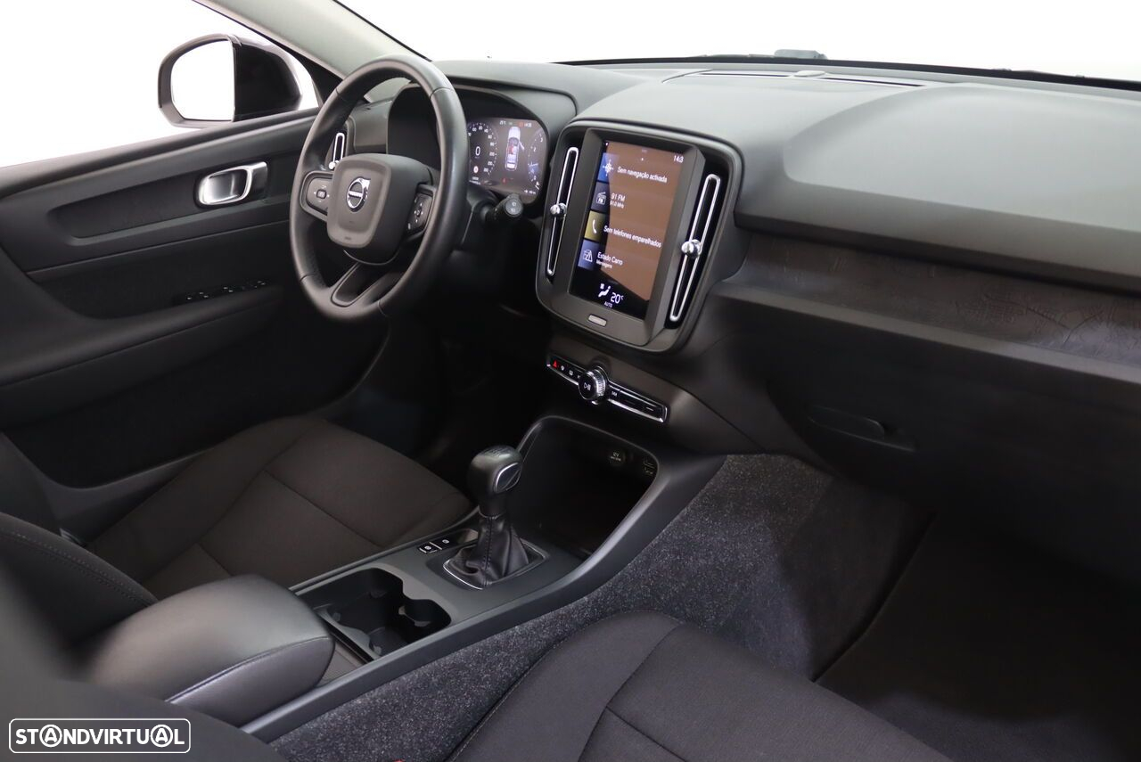Volvo XC 40 1.5 T2 Momentum - 5