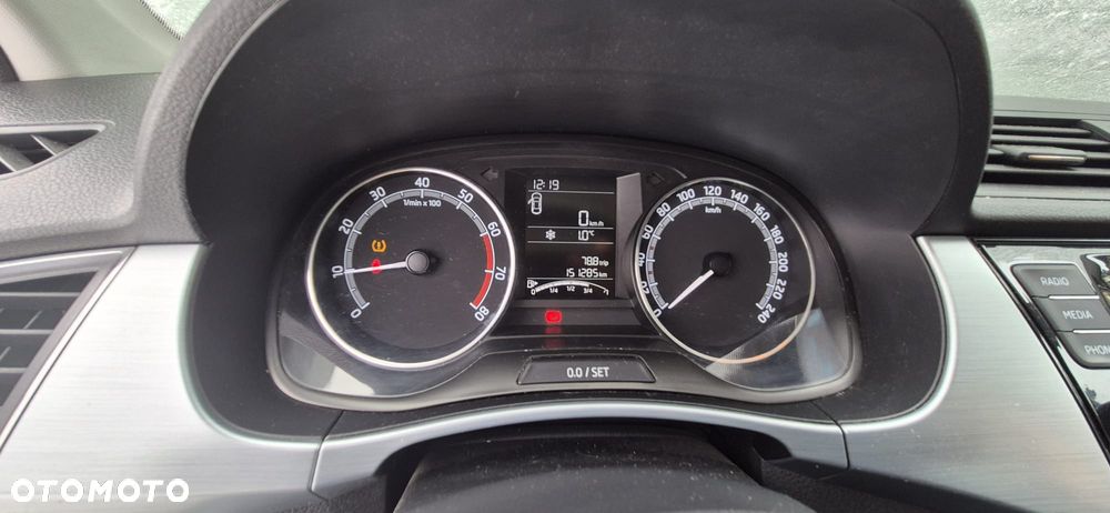 Skoda Fabia 1.0 Ambition - 11