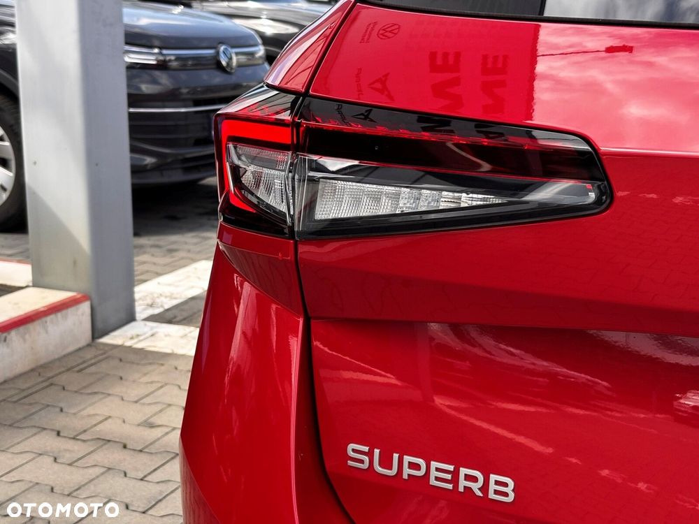 Skoda Superb 1.5 TSI mHEV Selection DSG - 10