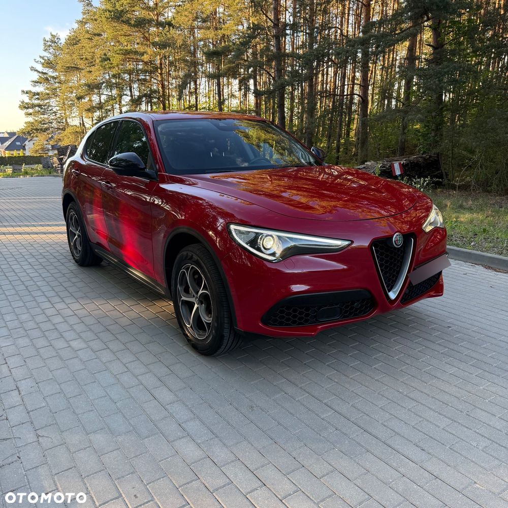 Alfa Romeo Stelvio - 13
