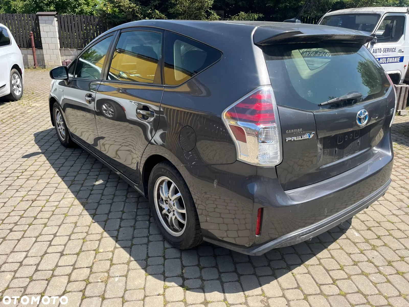 Toyota Prius+ (Hybrid) Executive - 29