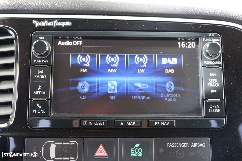 Mitsubishi Outlander 2.0 MIVEC Instyle Navi+ - 40