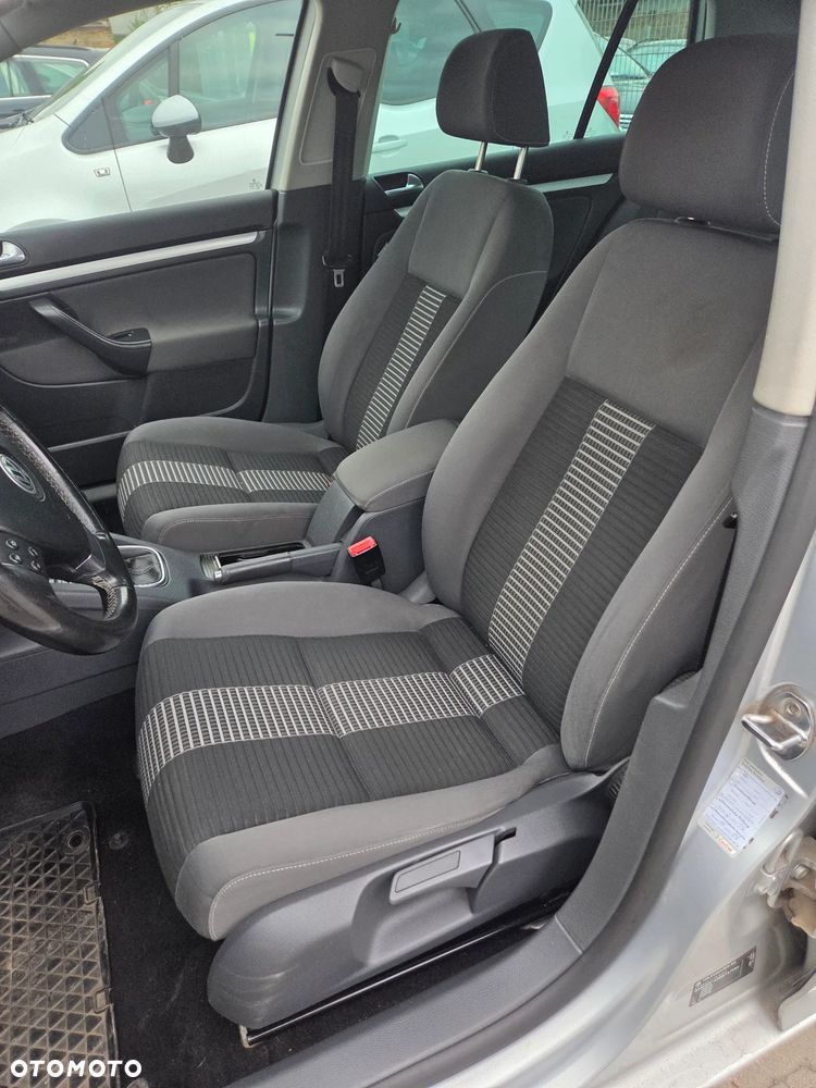 Volkswagen Golf 1.6 United - 11