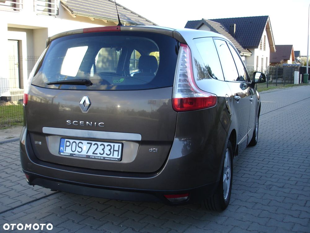 Renault Grand Scenic - 28