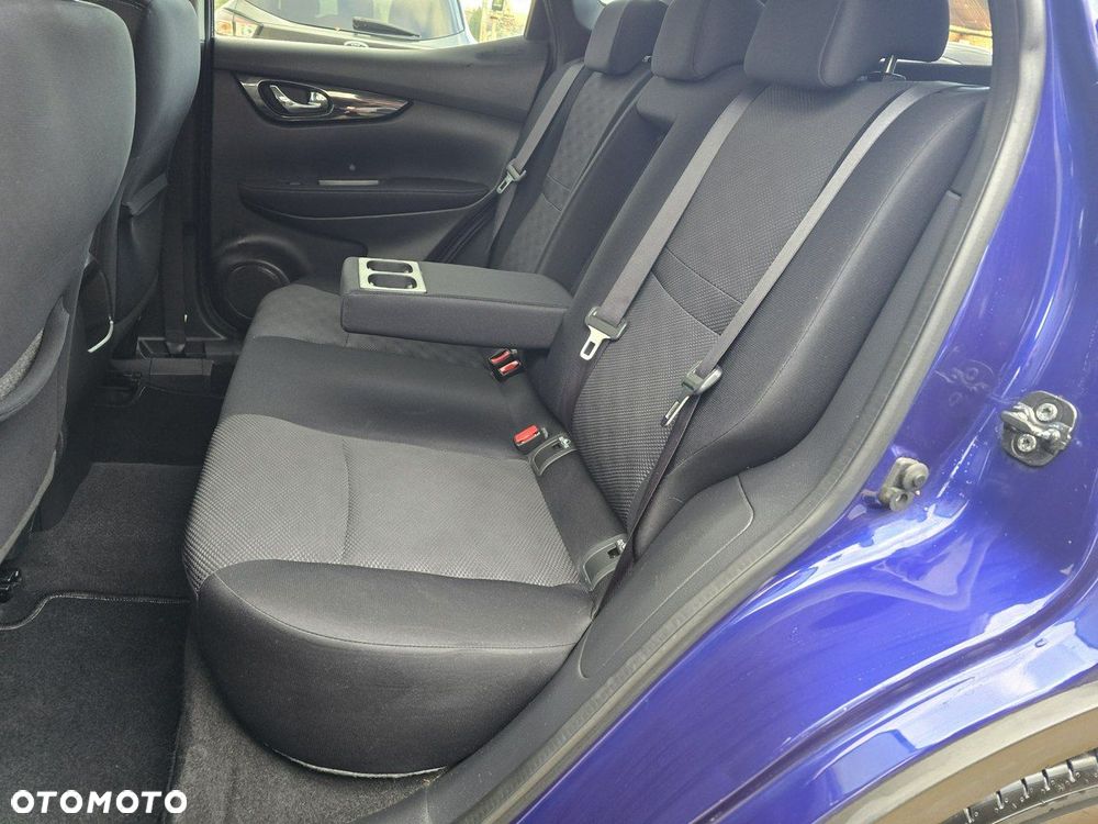 Nissan Qashqai 1.6 DIG-T N-Connecta - 11