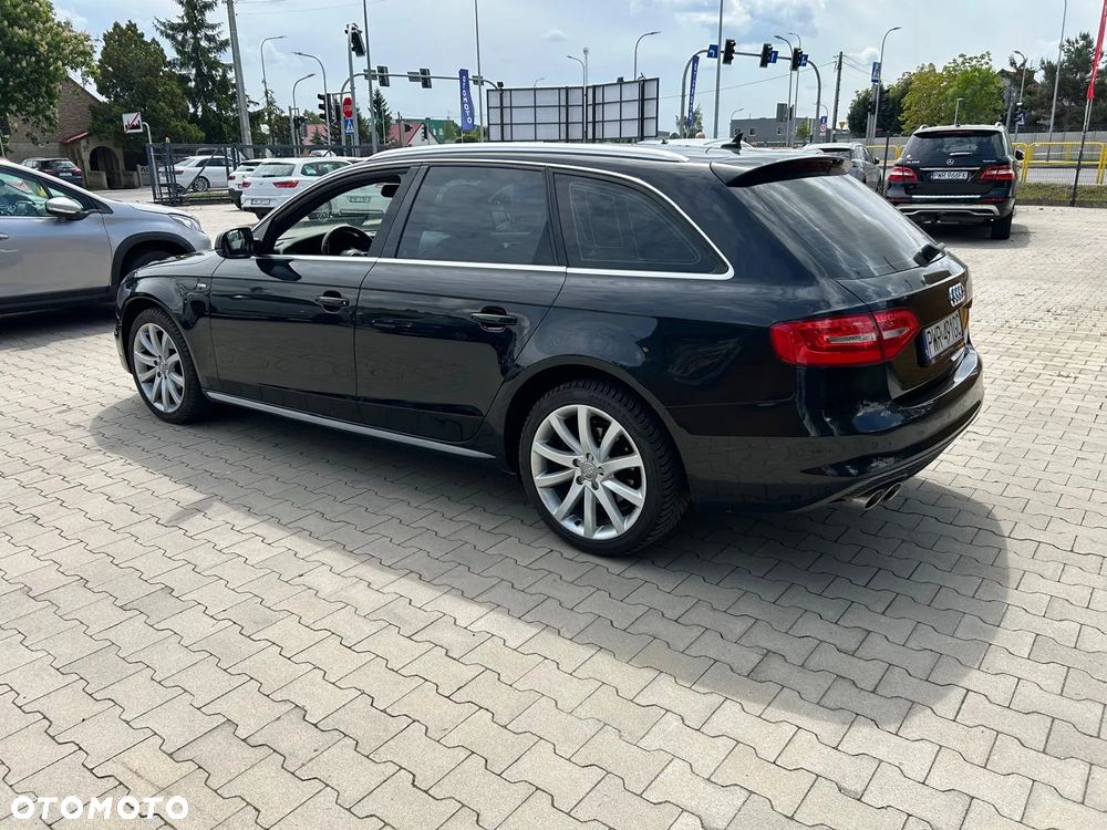 Audi A4 Avant 2.0 TDI DPF clean diesel multitronic S line Sportpaket - 8