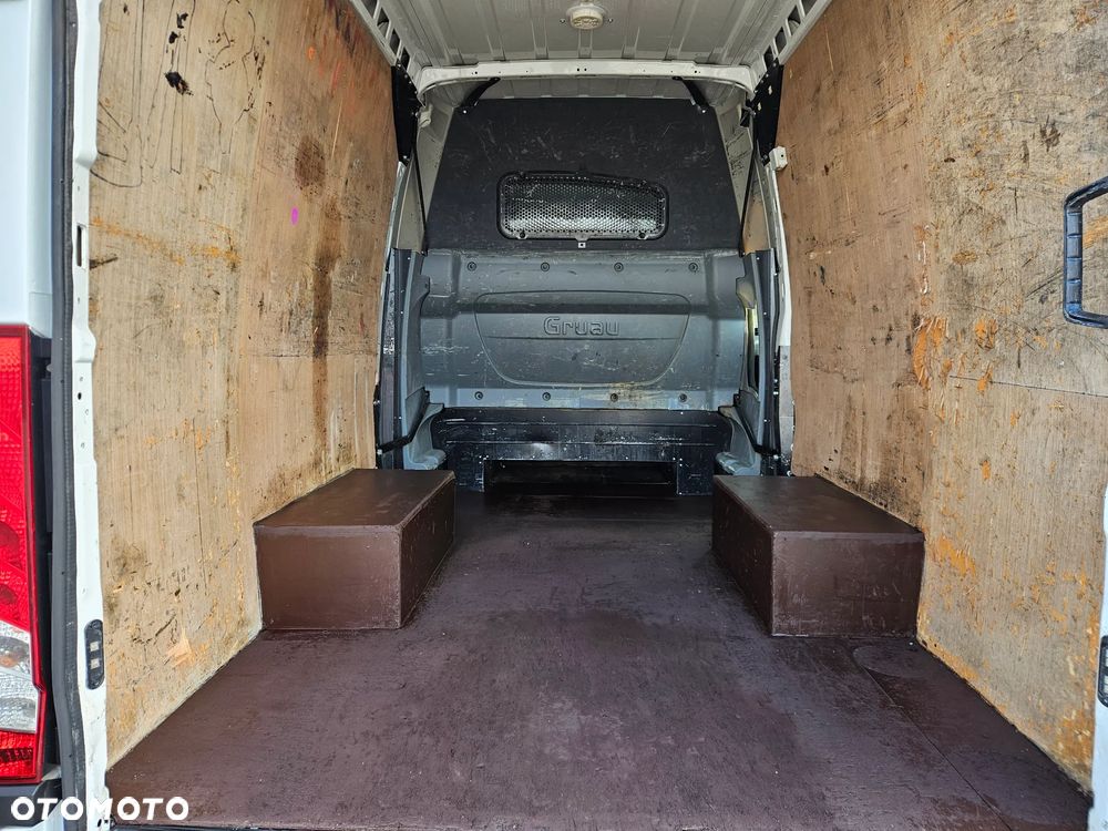 Iveco Daily - 7