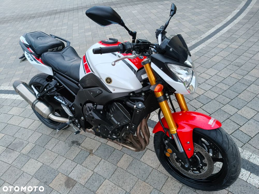 Yamaha FZ8 - 4