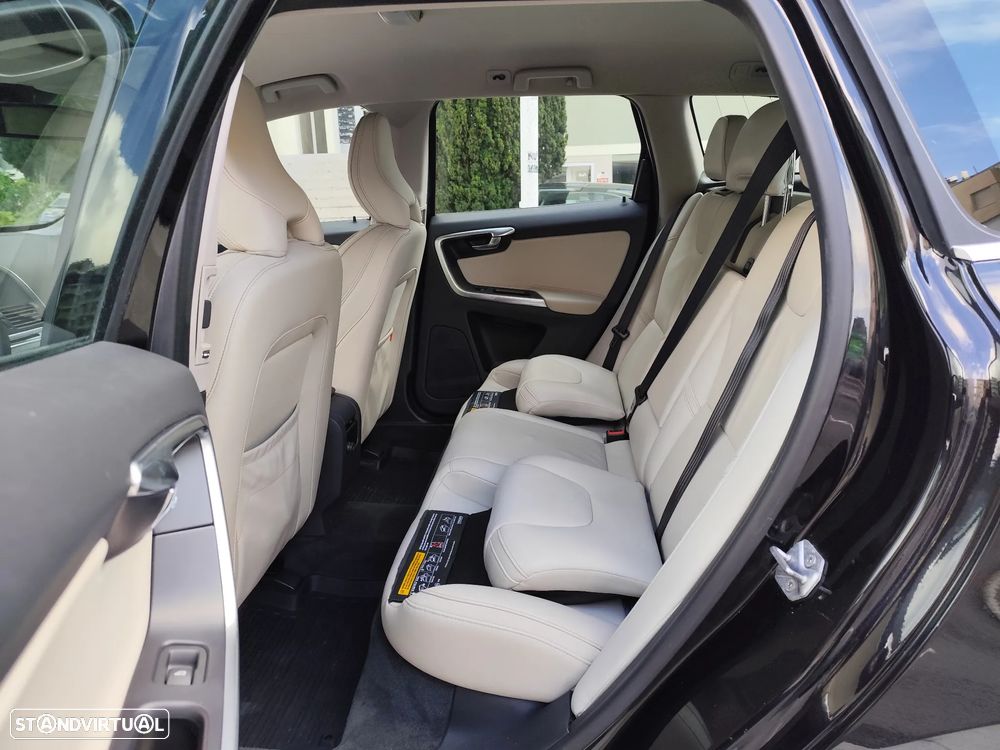 Volvo XC 60 2.0 D3 VOR - 6