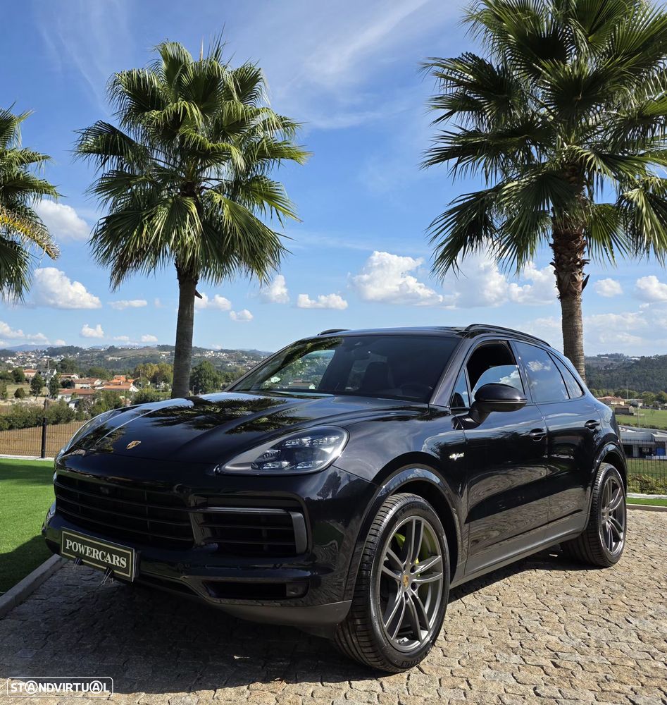 Porsche Cayenne E-Hybrid - 2