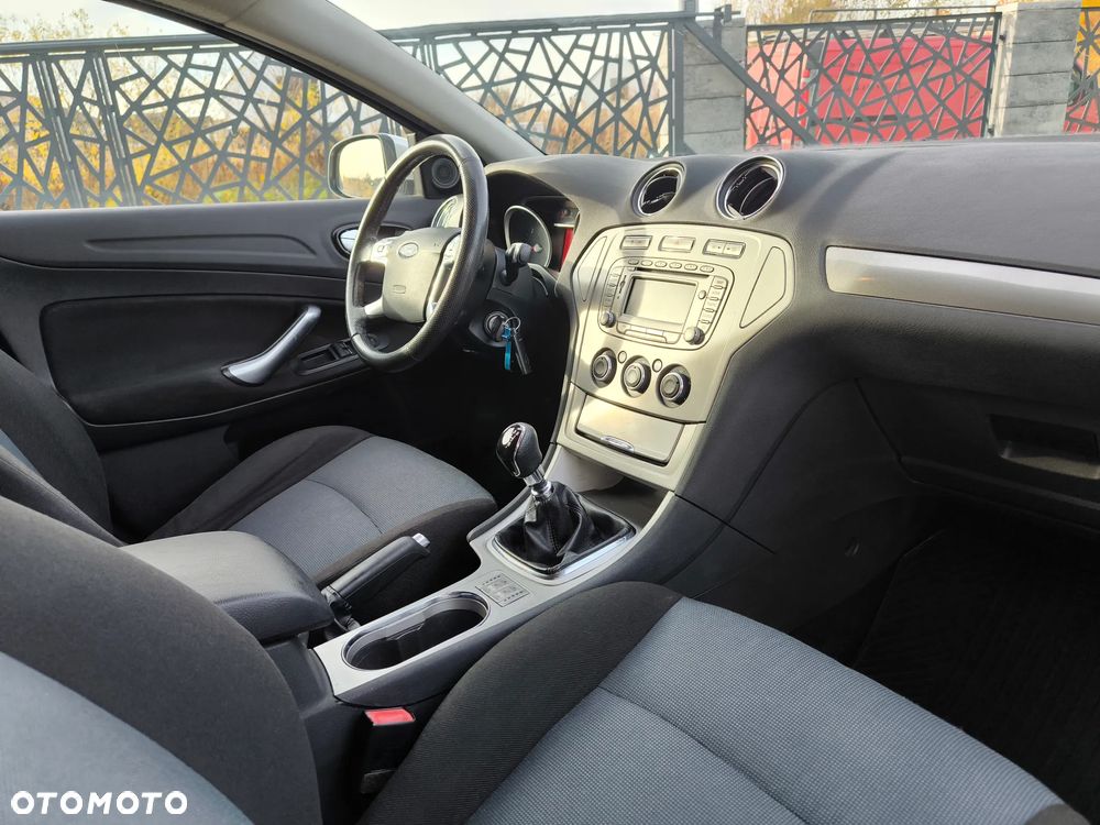 Ford Mondeo 2.0 TDCI Titanium - 9