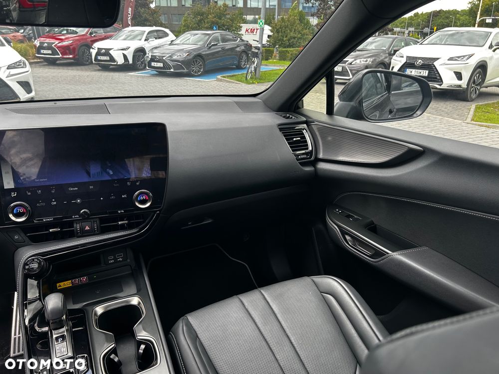 Lexus NX 450h+ F Sport AWD - 16