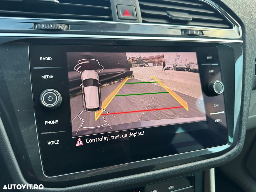 Volkswagen Tiguan - 20