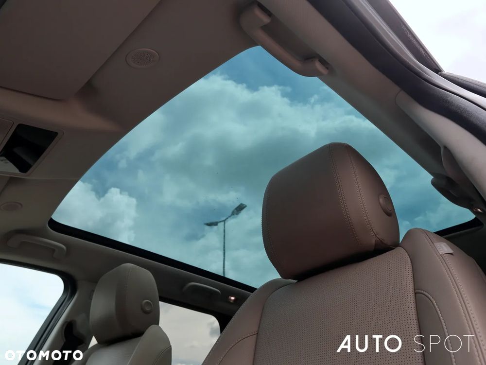 Land Rover Discovery Sport 2.0 D200 mHEV R-Dynamic SE - 13