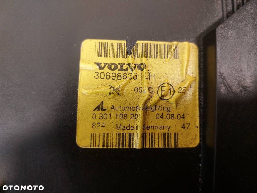 LAMPA LEWY PRZÓD VOLVO S40 II 30698636 0301198201 - 3