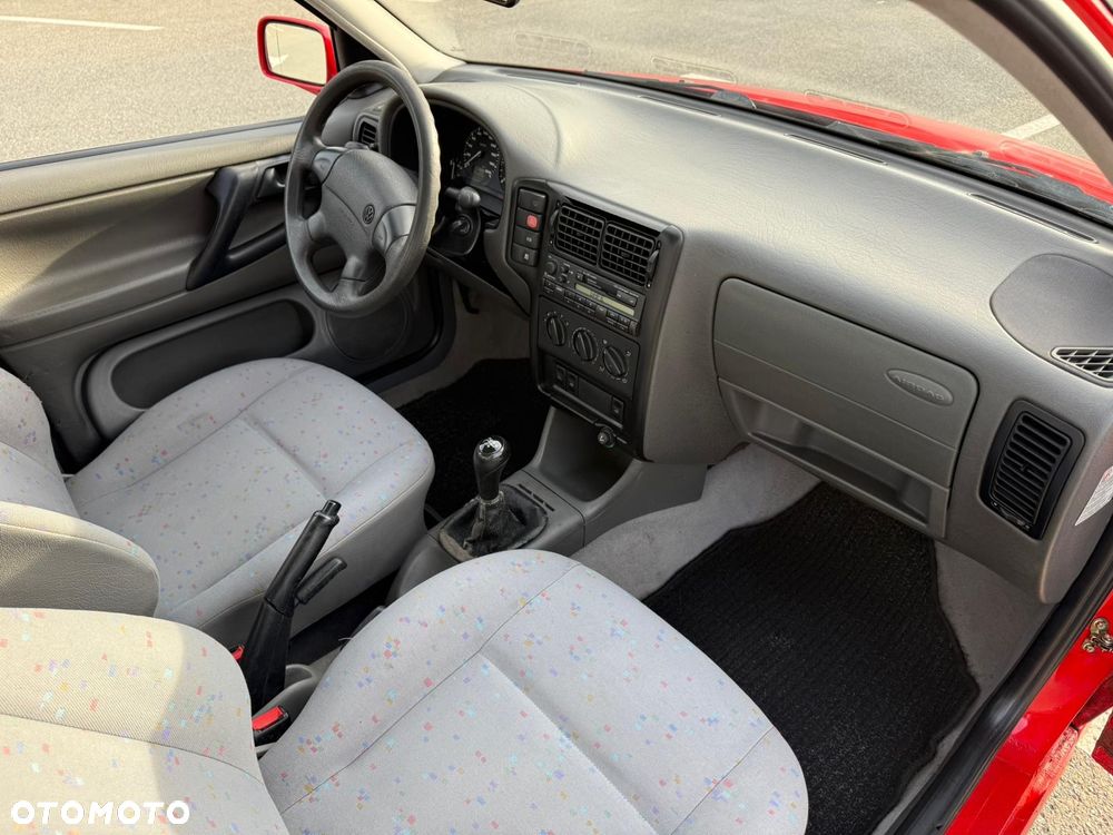 Volkswagen Polo - 7