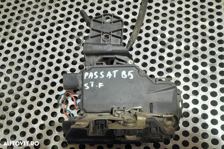 Broasca usa fata stanga 0130821695 0130821695 Volkswagen VW Passat B5 - 1