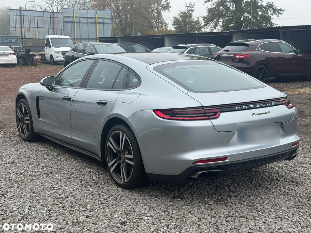 Porsche Panamera 4 Executive - 12