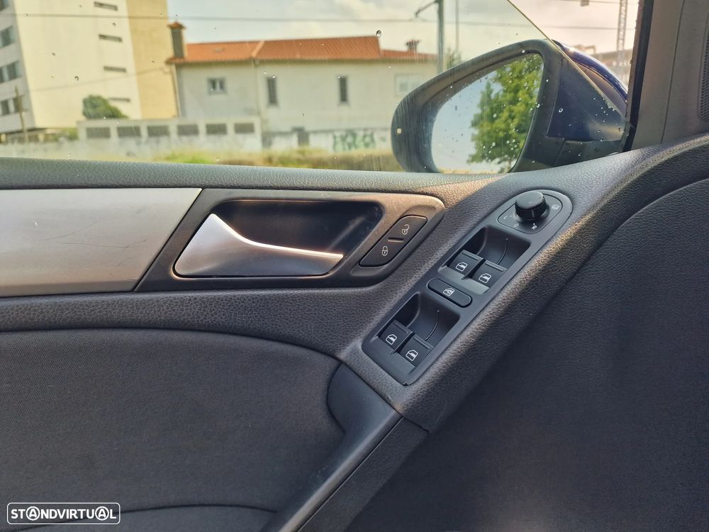 VW Golf 1.6 TDi Style - 14