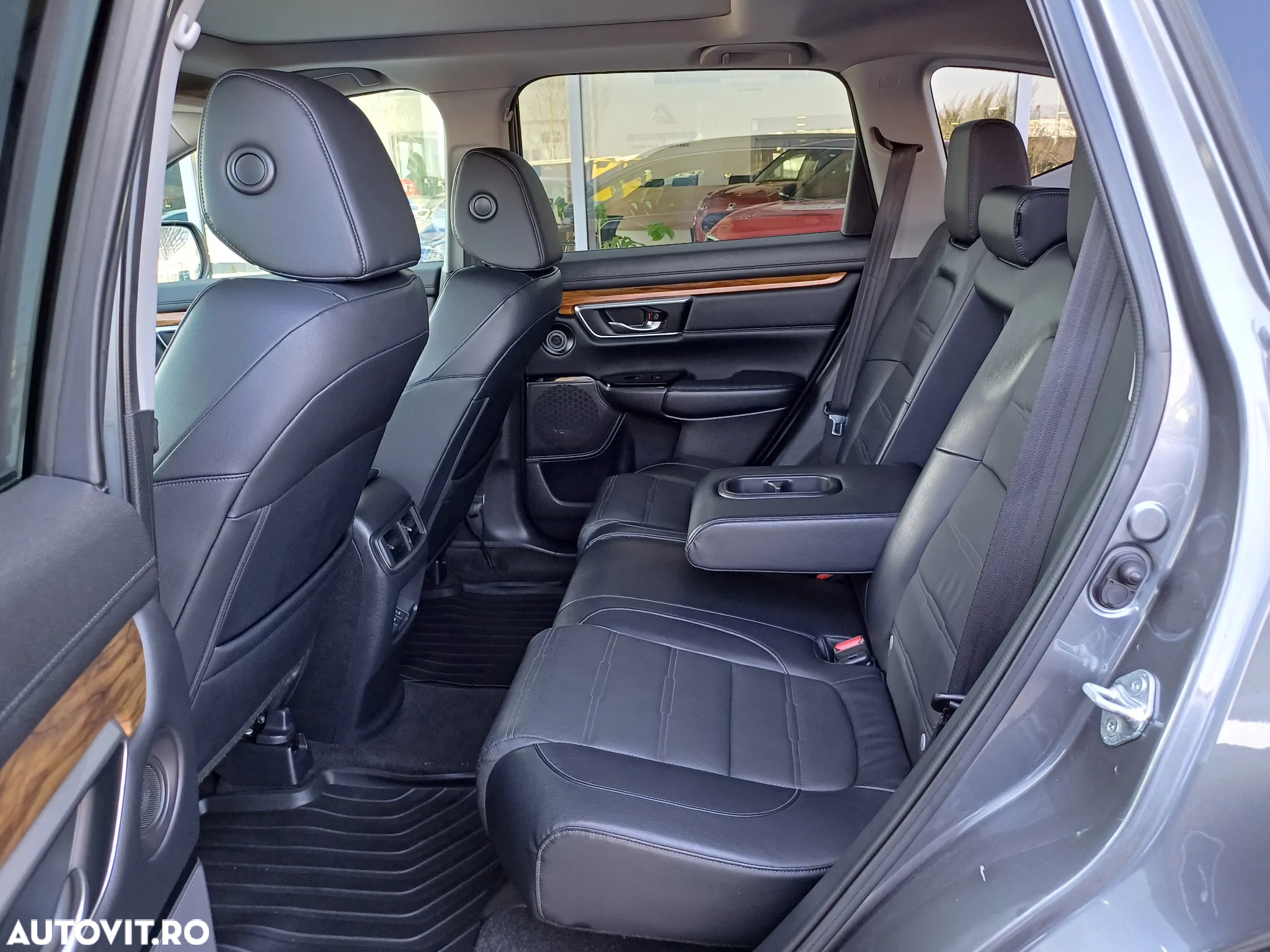 Honda CR-V 1.5 VTEC Turbo 4WD CVT Executive - 11