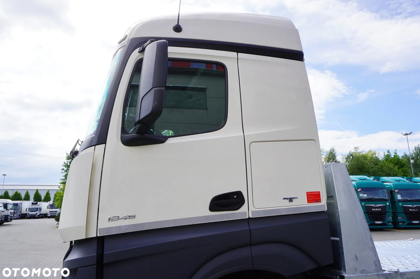 Mercedes-Benz Actros 1845 4×2 E6 / NOWA LAWETA 8,3 m / Kab. sypialna - 23