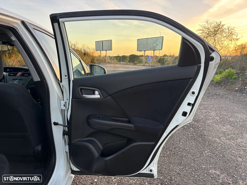 Honda Civic 1.6 i-DTEC Sport - 27
