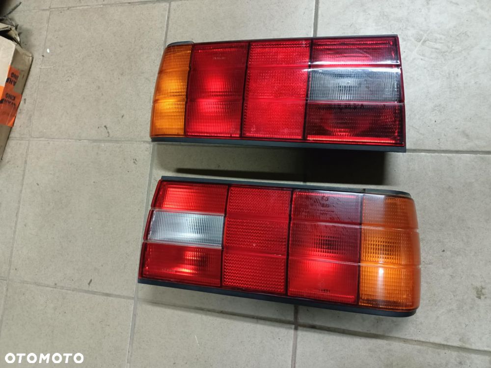 Lampa tył tylna lewa prawa szeroka wkład BMW E30 sedan coupe