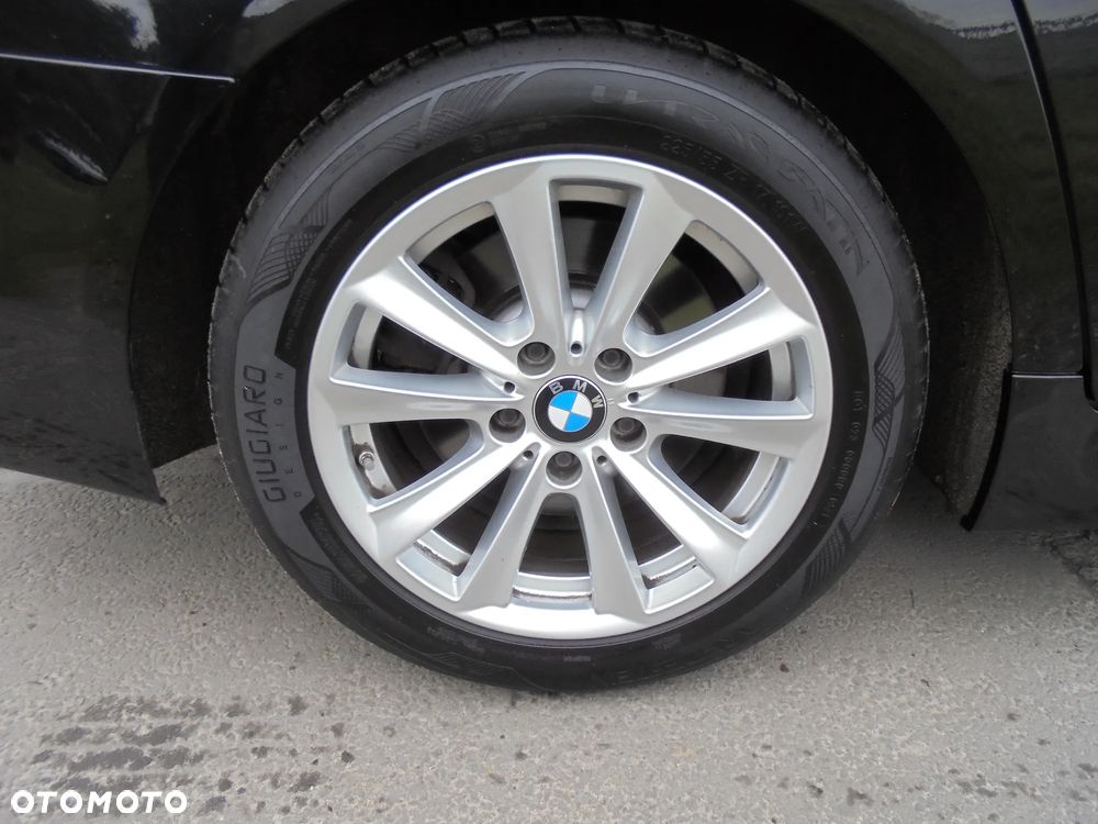 BMW Seria 5 520d Touring Luxury Line - 24