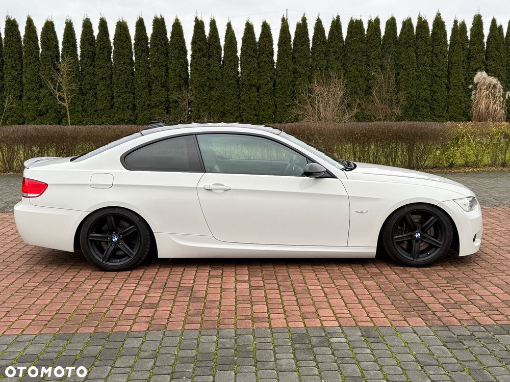 BMW Seria 3 330d M Sport Edition - 15