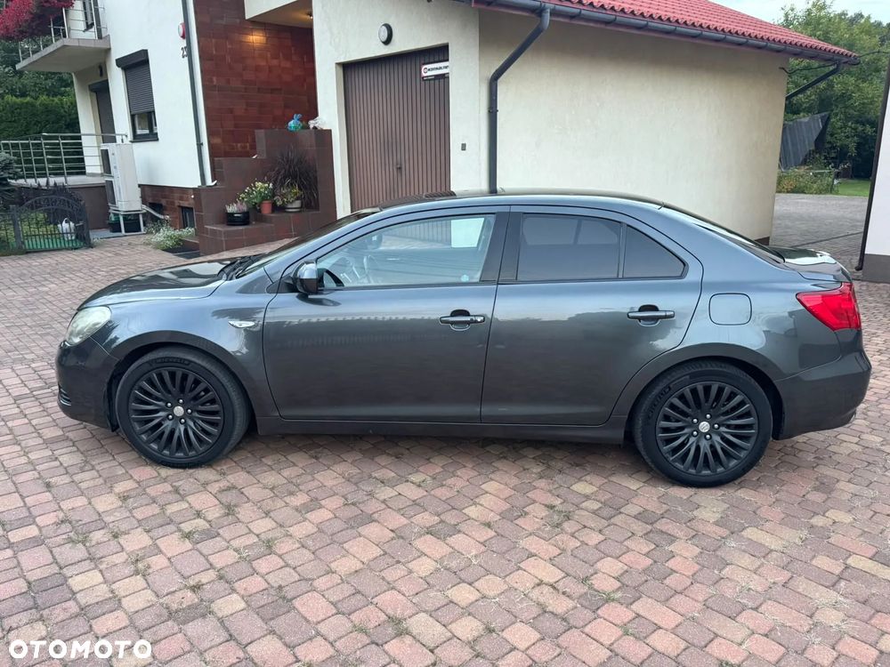 Suzuki Kizashi - 4