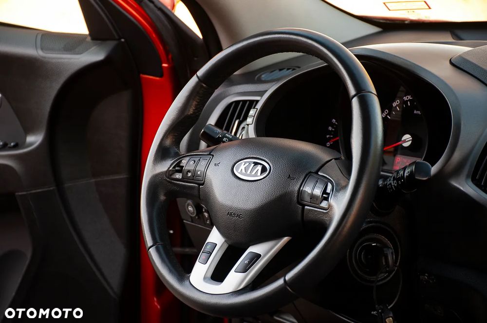 Kia Sportage 2.0 CVVT 2WD Automatik Spirit - 29