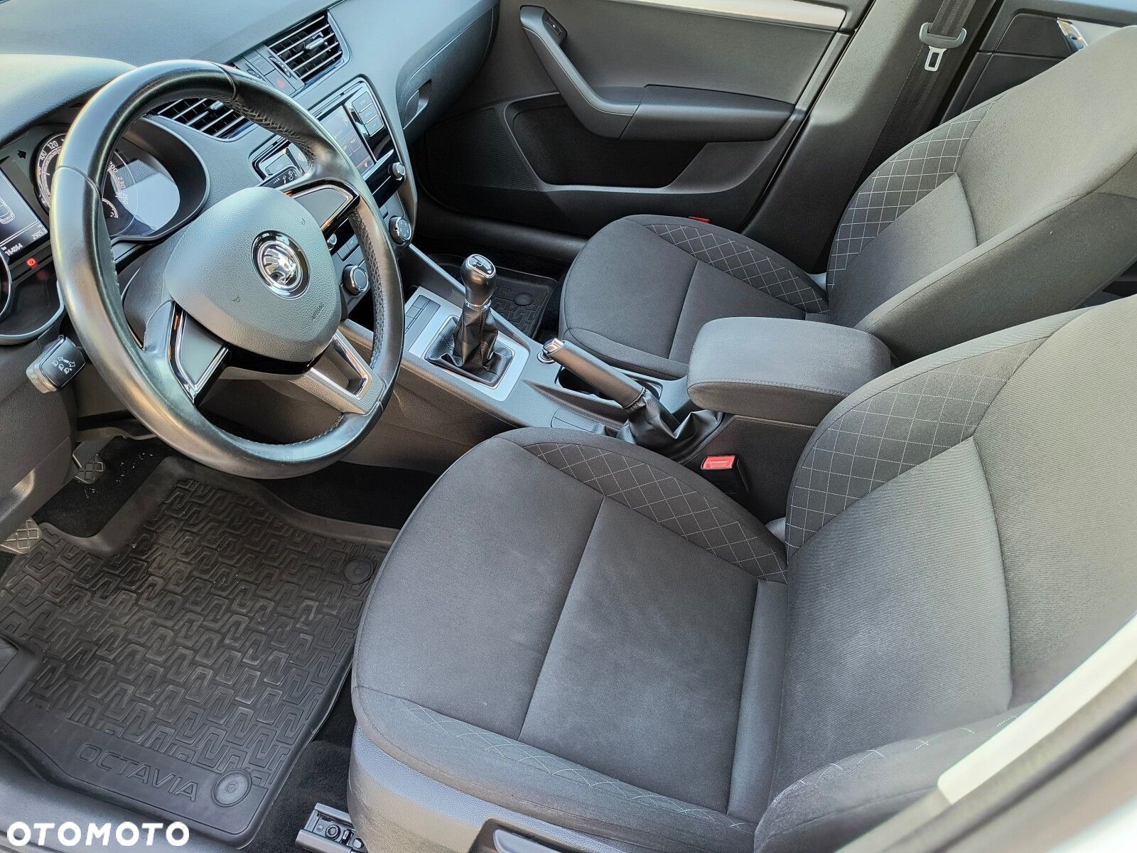 Skoda Octavia 1.5 TSI ACT Active - 18
