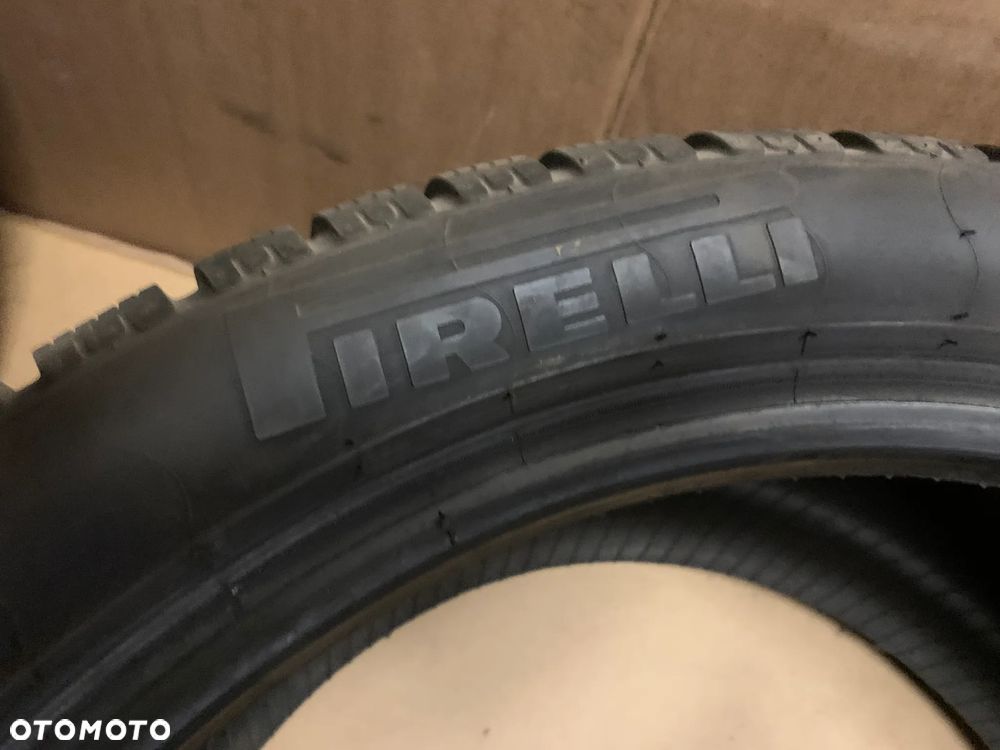 2X Opona Pirelli Sottozero Winter 240 Serie II 285/35 R19 5mm 0512 - 5