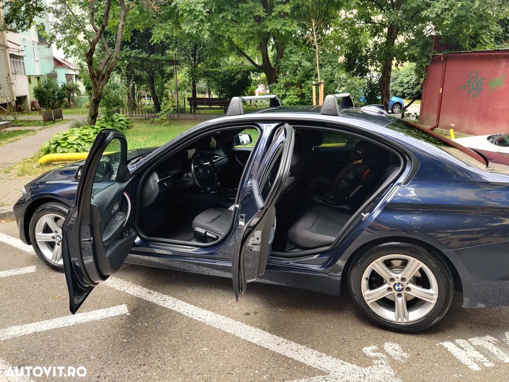 BMW Seria 3 320d xDrive DPF - 17