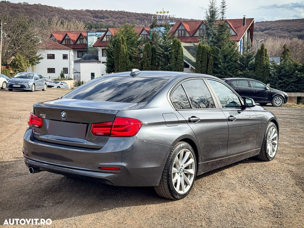 BMW Seria 3 320i xDrive Sport-Aut. Sport Line - 5