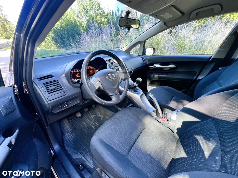 Toyota Auris - 6