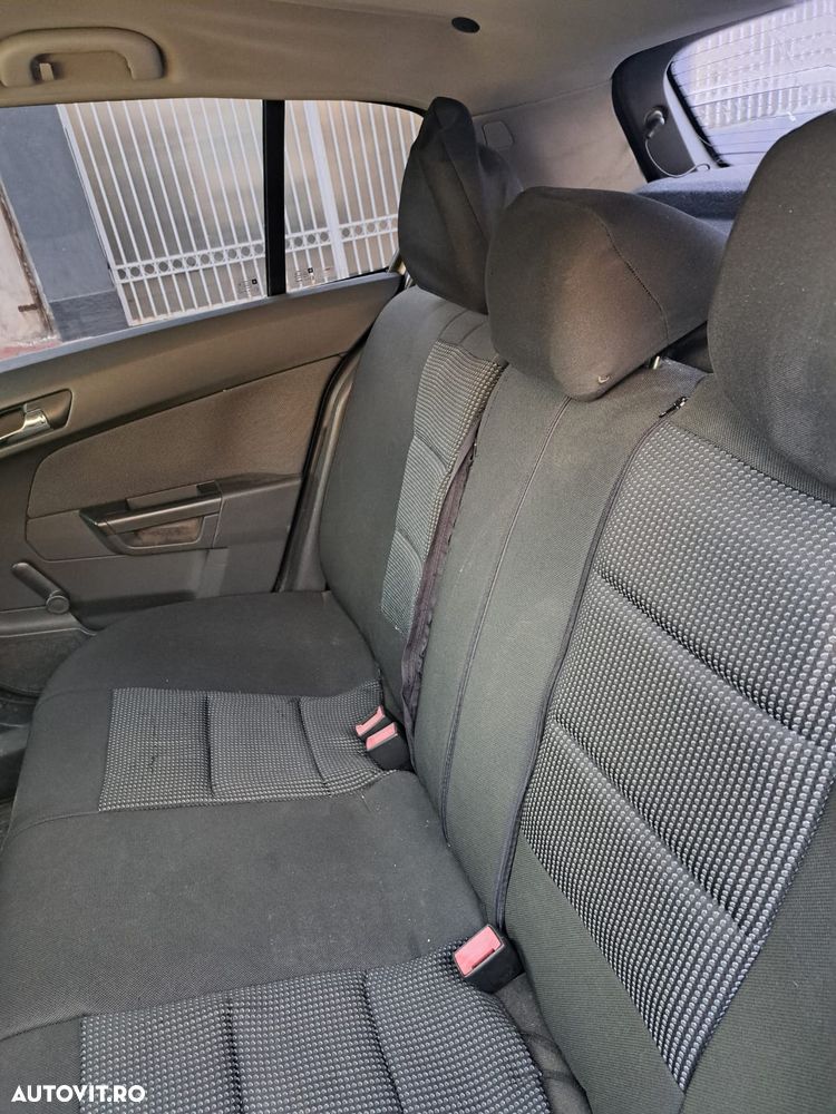 Opel Astra 1.6i Sport - 3