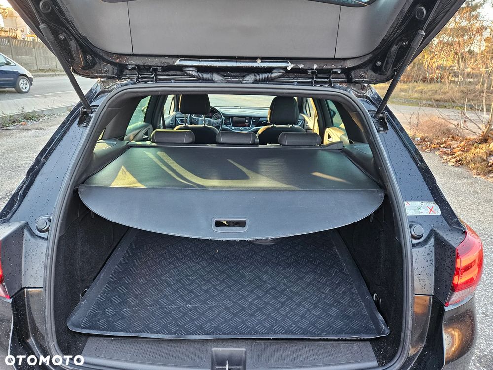 Opel Astra 1.6 D (CDTI) Dynamic - 18