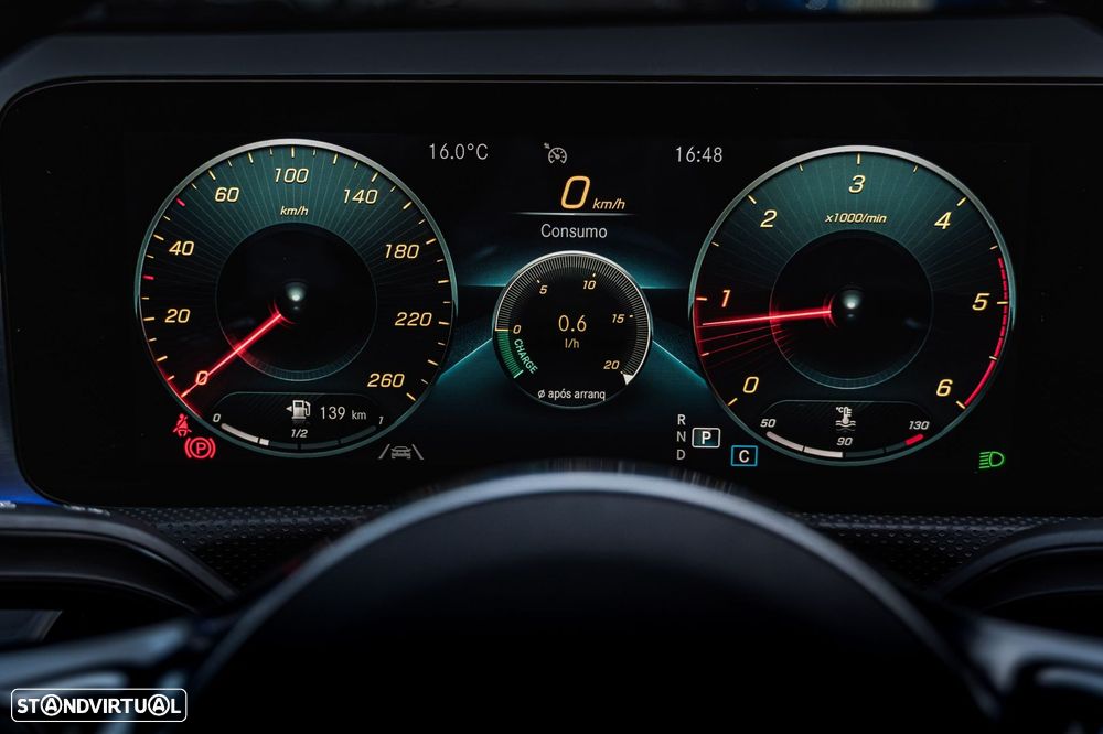 Mercedes-Benz CLA 200 - 33