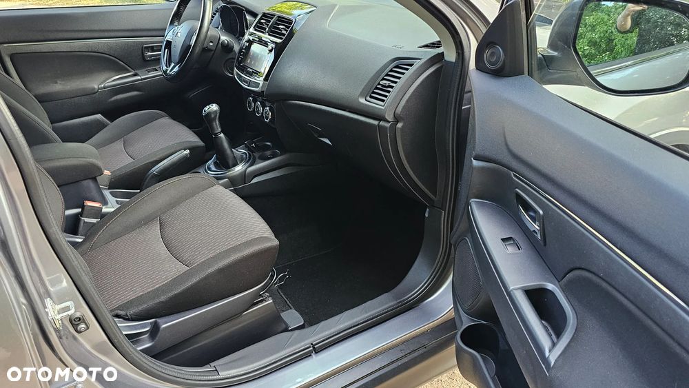 Mitsubishi ASX 1.6 Intense Plus Navi Blue Edition - 19