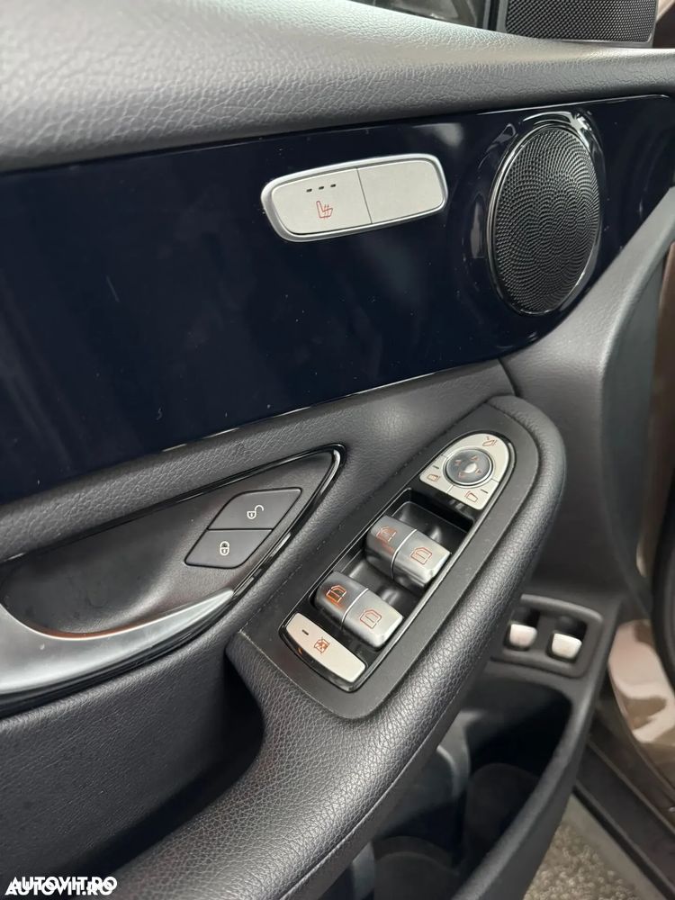 Mercedes-Benz GLC - 21