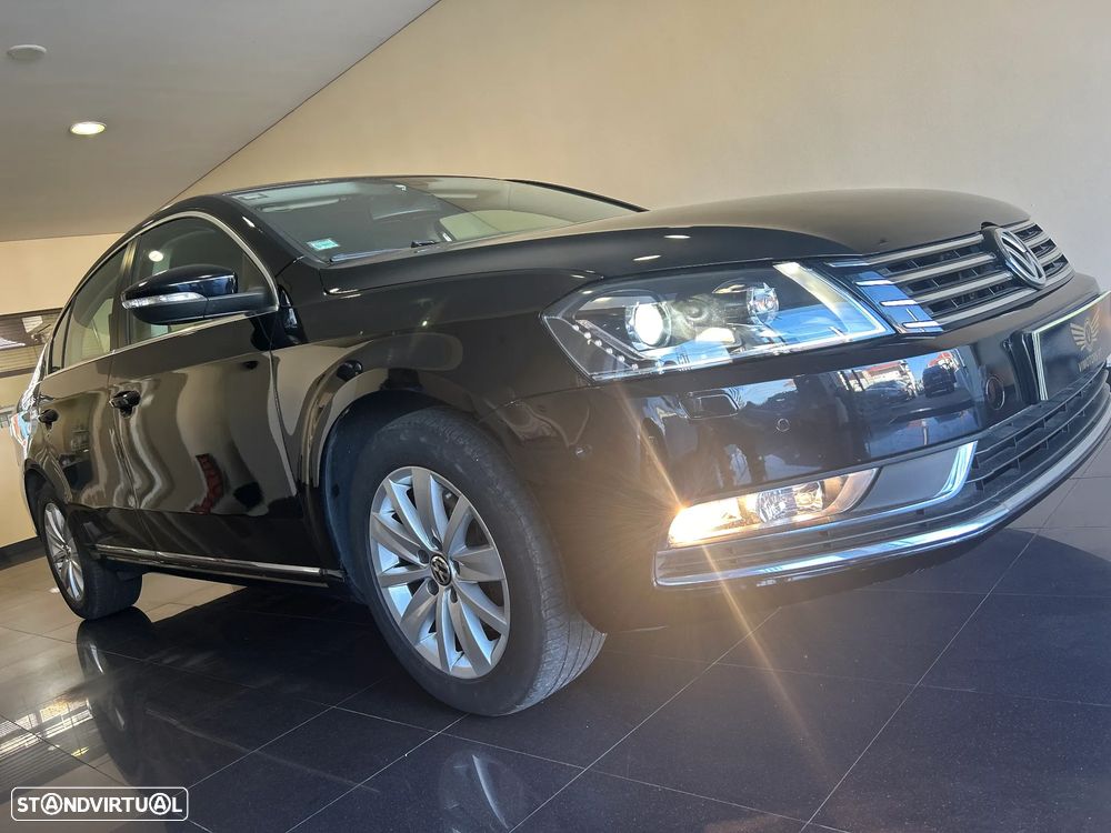 VW Passat 2.0 TDI BlueMotion Trendline - 5