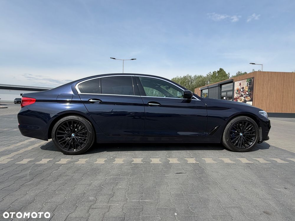 BMW Seria 5 540i xDrive Sport Line - 3