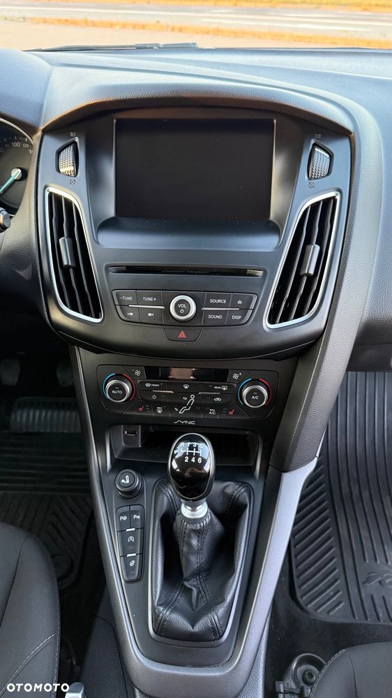 Ford Focus - 17
